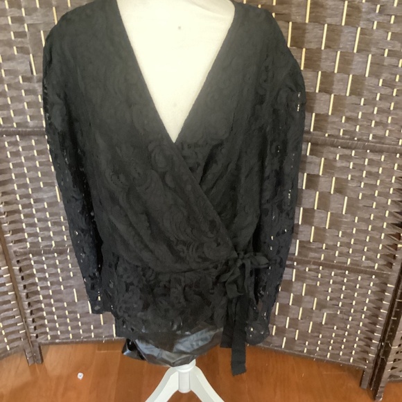 ADIVA BLACK LONG SLEEVE LACE BLOUSE (Size - 2X) - Picture 1 of 7